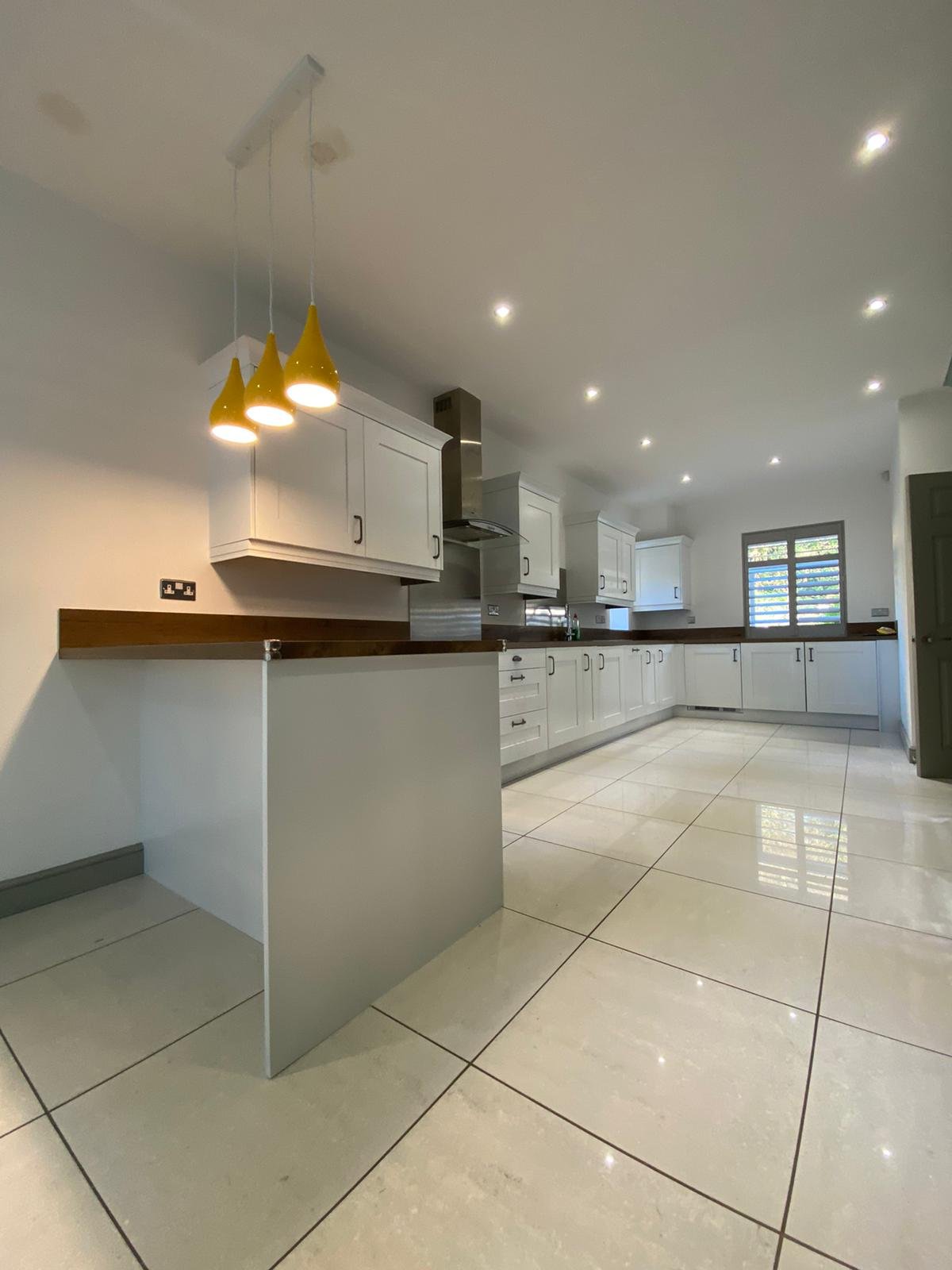 Kitchen unit spraying process
