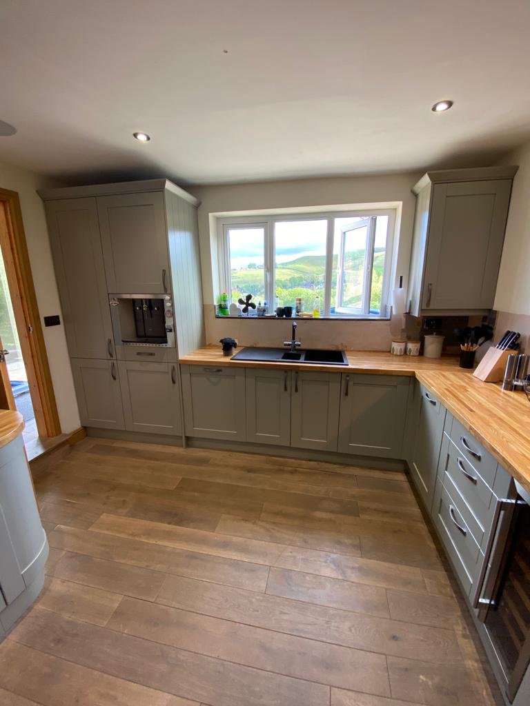 Eco-friendly kitchen unit spraying
