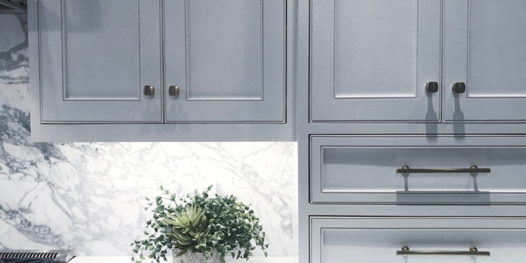 professional spray painting kitchen cabinets